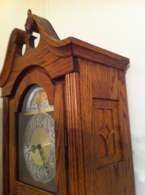 Hentschel floor clock carving